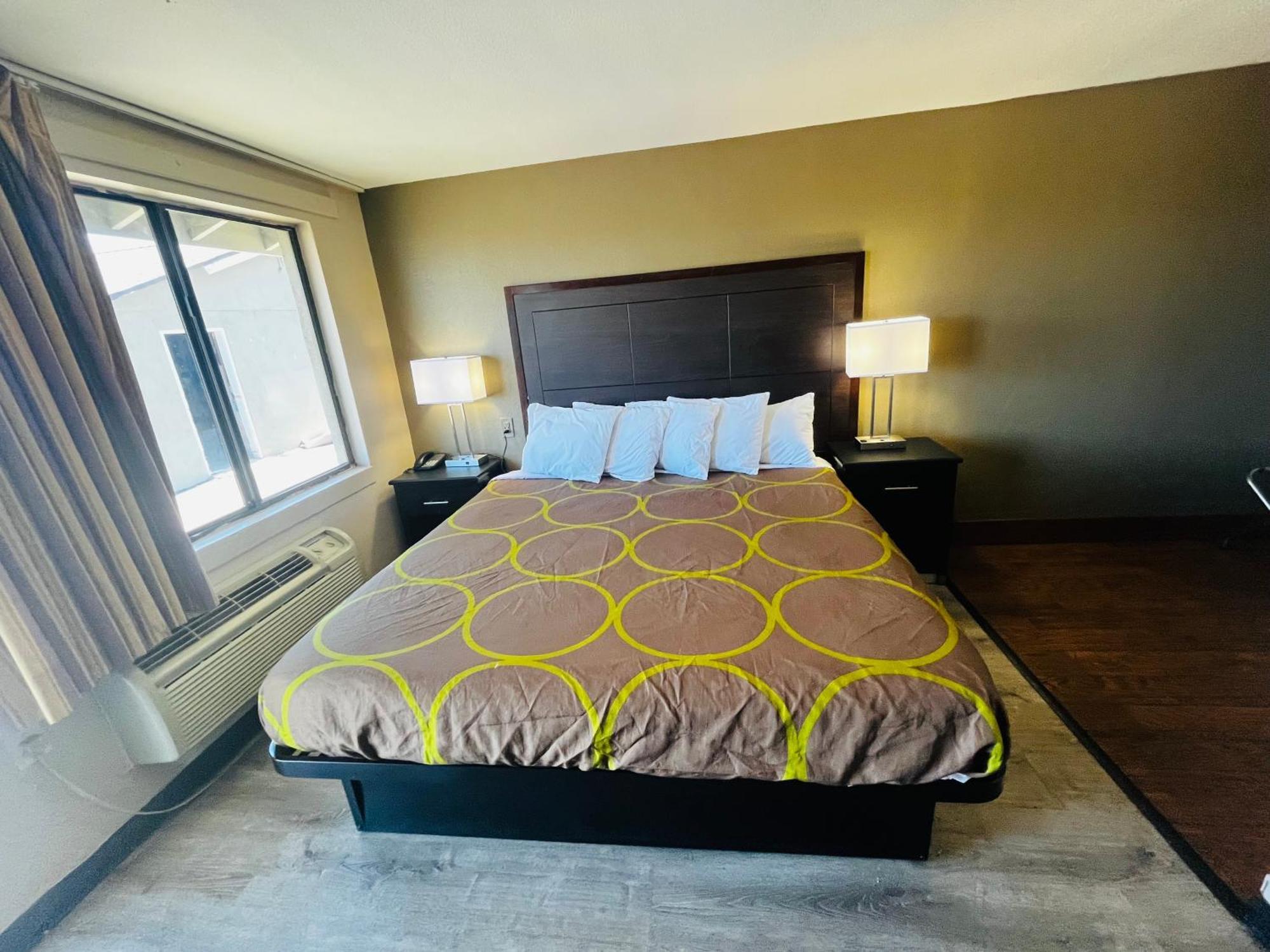 Super 8 By Wyndham Williams West Route 66 - Grand Canyon Area Екстериор снимка