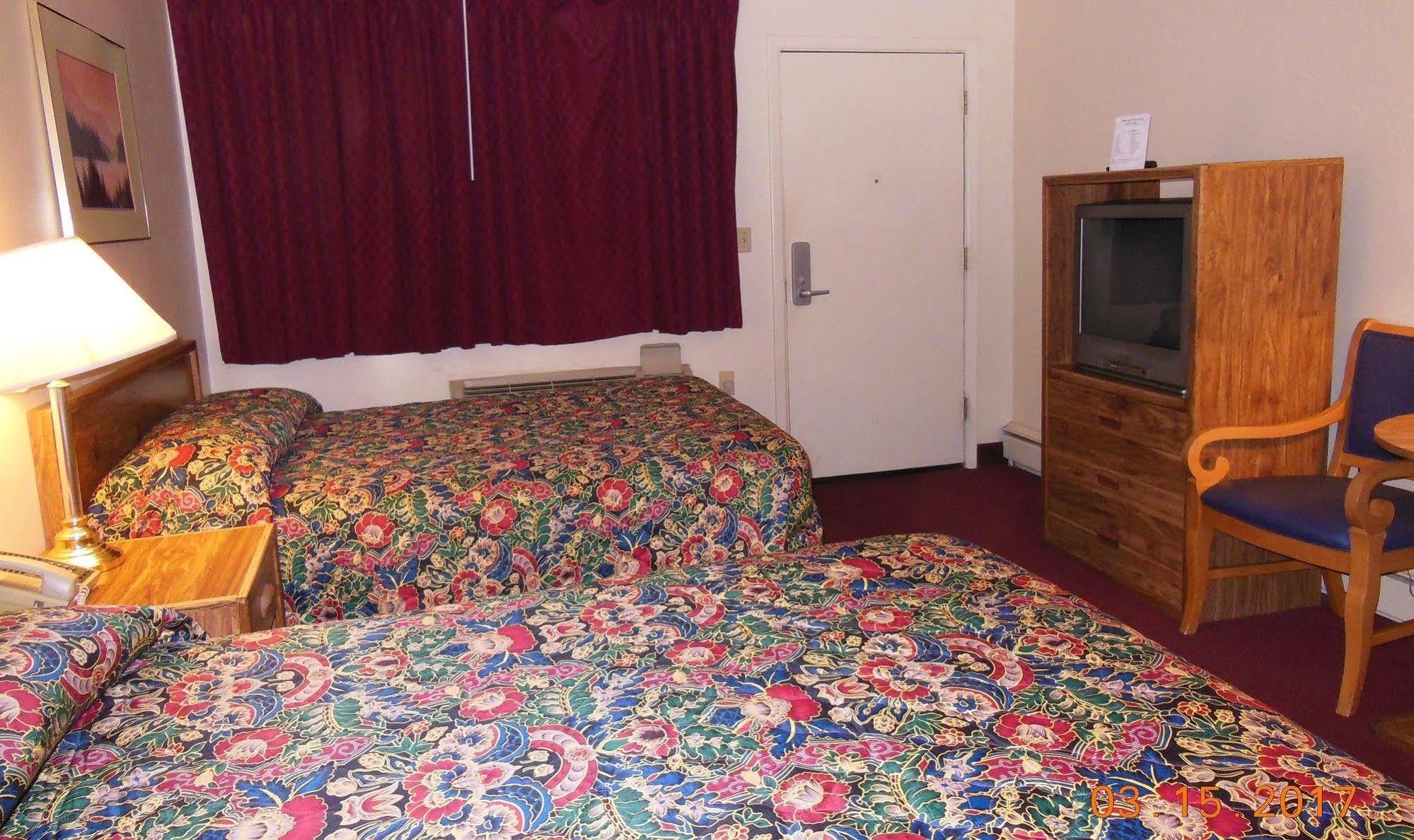 Super 8 By Wyndham Williams West Route 66 - Grand Canyon Area Екстериор снимка